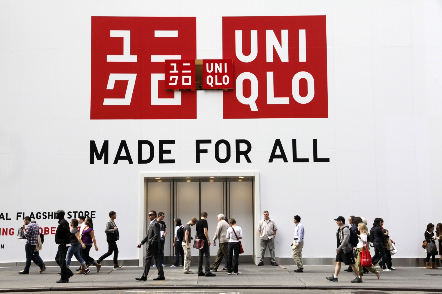 https://www.business-humanrights.org/sites/default/files/uniqlo%20credit_globalstudentsuccess.jpg